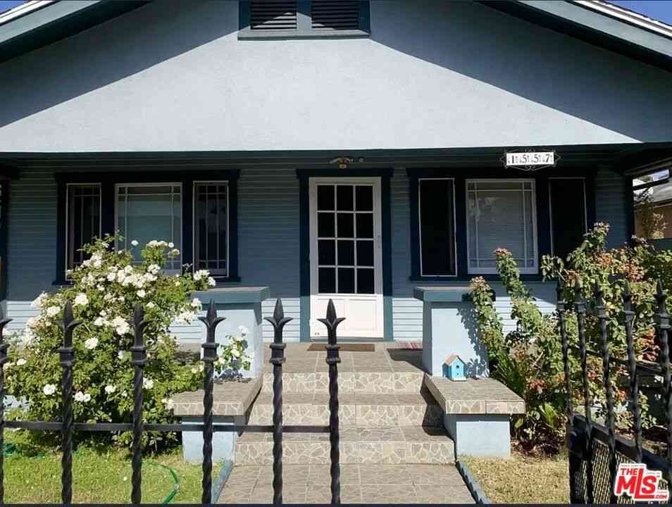 Homes For Rent - 1557 W 29th Street<br/> Los Angeles, CA 90007