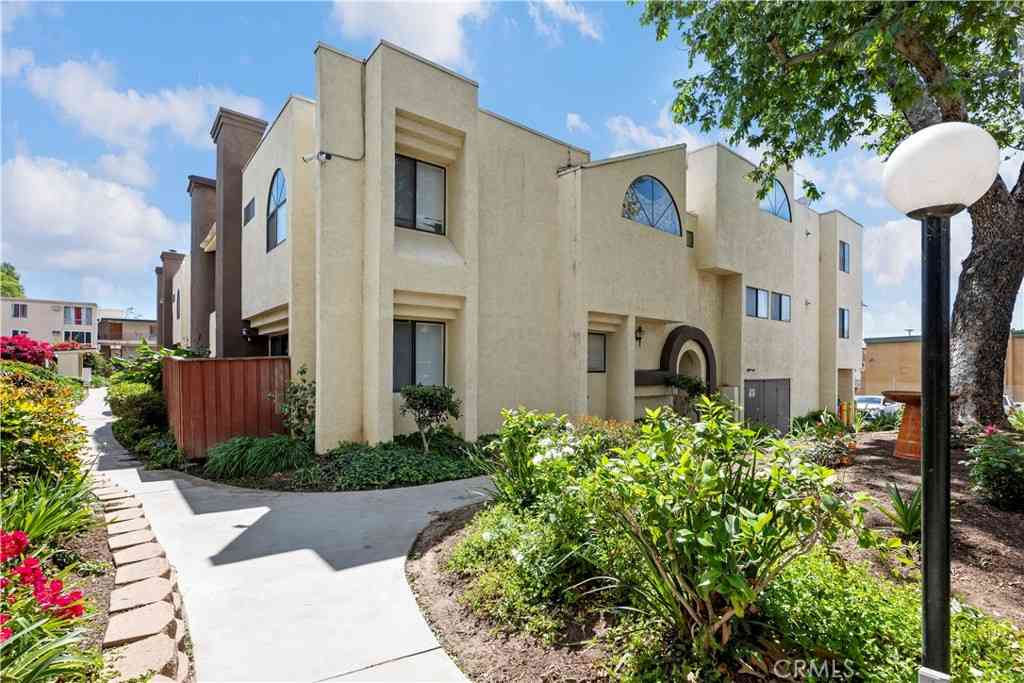 Condo For Sale - 13825 Beaver Street #35<br/> Sylmar, CA 91342