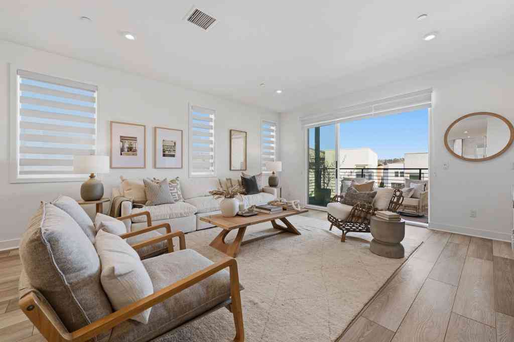 Condo For Sale - 2860 Avella Circle<br/> San Diego, CA 92108