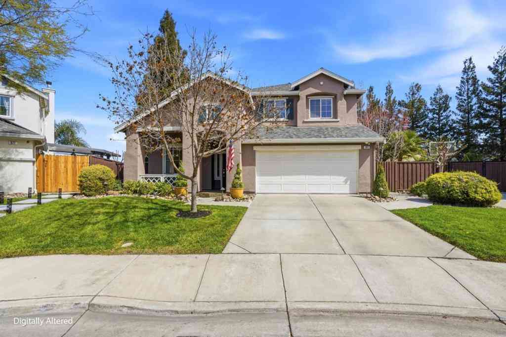 Homes For Sale - 881 Tulare Drive<br/> San Joaquin County, Tracy, CA 95304