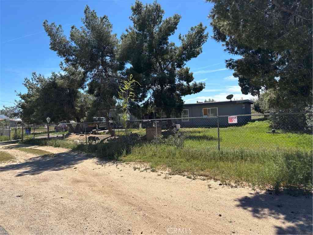 Homes For Sale - 17047 Eucalyptus<br/> Hesperia, CA 92345