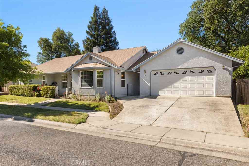 Homes For Sale - 2 Summerwood Court<br/> Chico, CA 95926