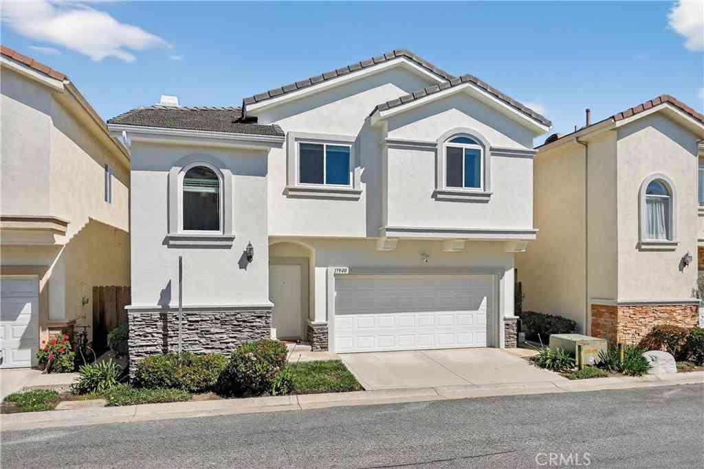 Condo For Sale - 15900 Ocean Lane<br/> Gardena, CA 90249
