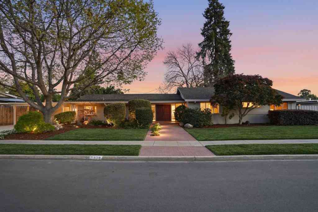 Homes For Sale - 1670 Cabana Drive<br/> San Jose, CA 95125