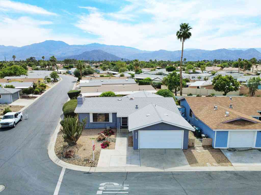 Mobile Home For Sale - 47703 De Coronado Drive W<br/> Indio, CA 92201