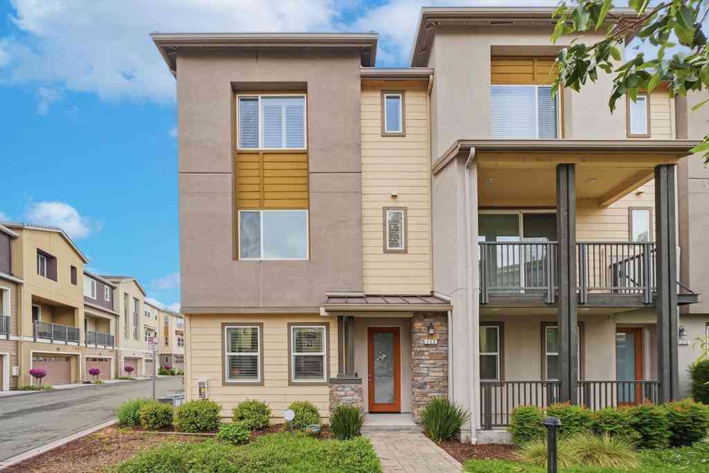 Townhouse For Sale - 408 Desert Holly Street<br/> Milpitas, CA 95035