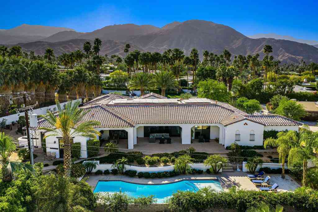 Homes For Sale - 73145 Fiddleneck Lane<br/> Palm Desert, CA 92260