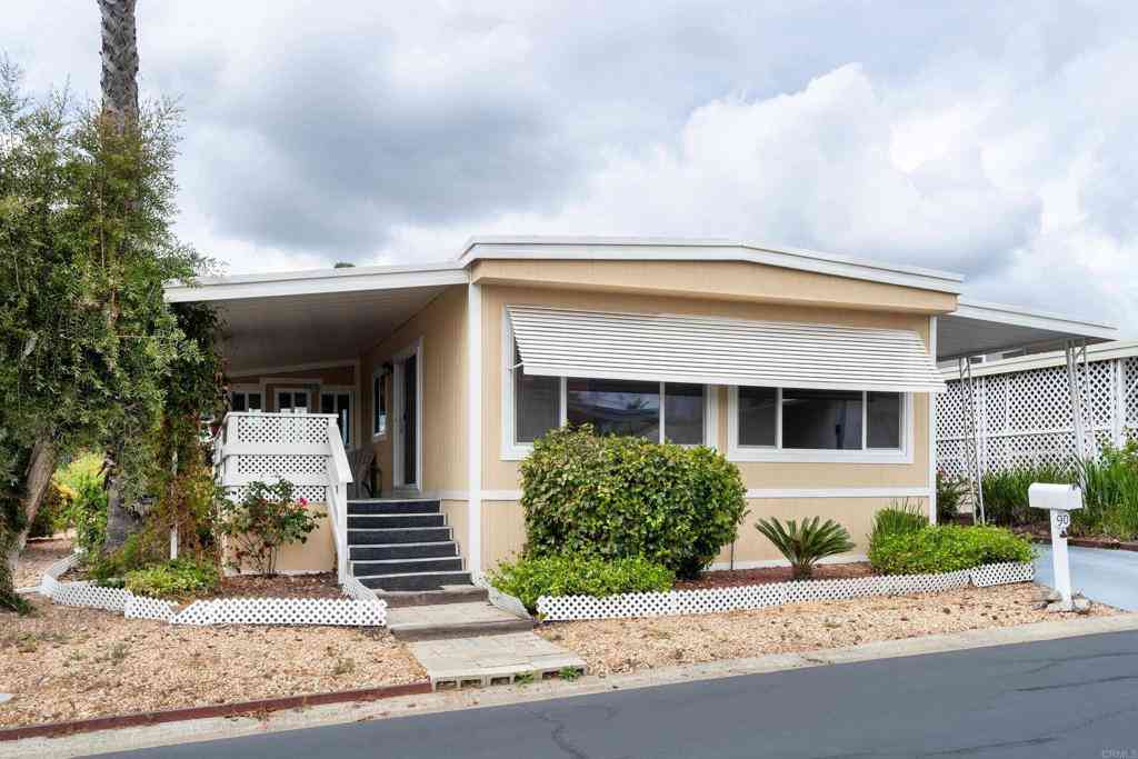 Mobile Home For Sale - 1145 E Barham Drive #90<br/> San Marcos, CA 92078