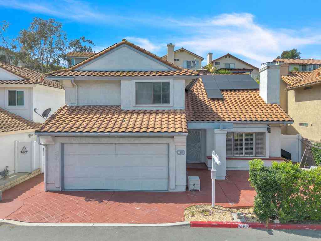 Homes For Sale - 1068 Fairhill Ter<br/> Spring Valley, CA 91977