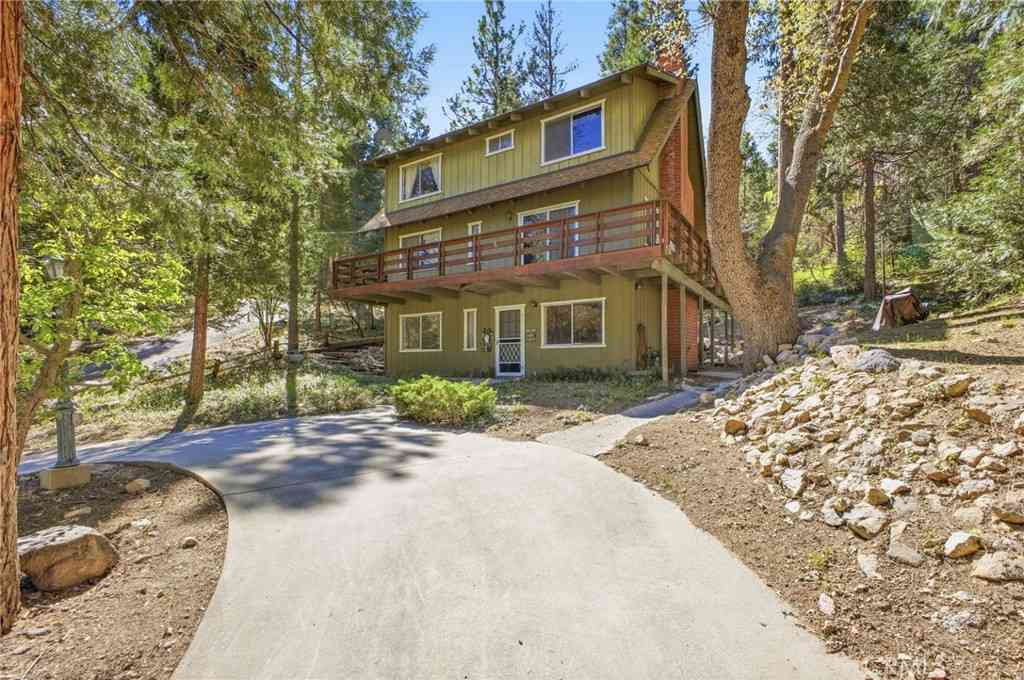 Homes For Sale - 27352 Alpen Drive<br/> Lake Arrowhead, CA 92352