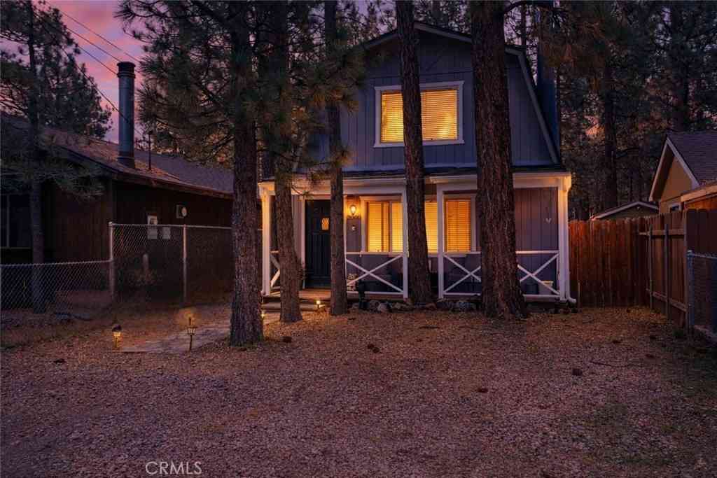 Homes For Sale - 2060 7th Lane<br/> Big Bear City, CA 92314