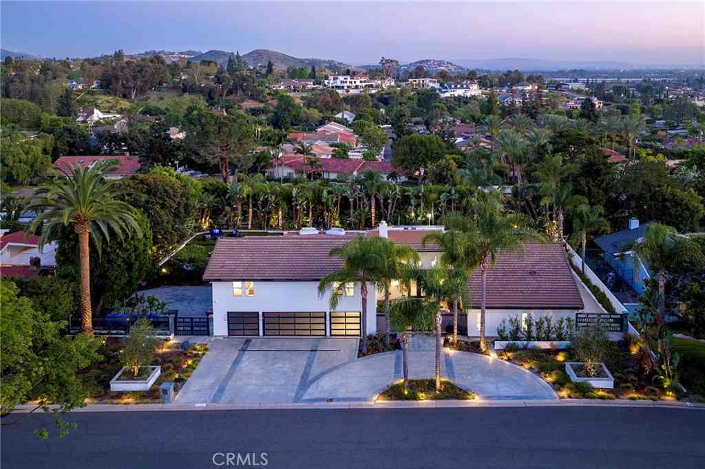 Homes For Sale - 18782 Peppertree<br/> Villa Park, CA 92861