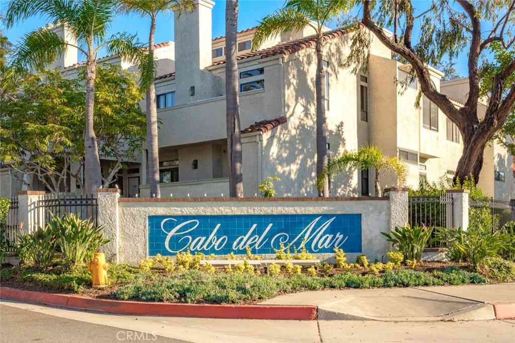 Condo For Sale - 5146 Dorado Drive #106<br/> Huntington Beach, CA 92649