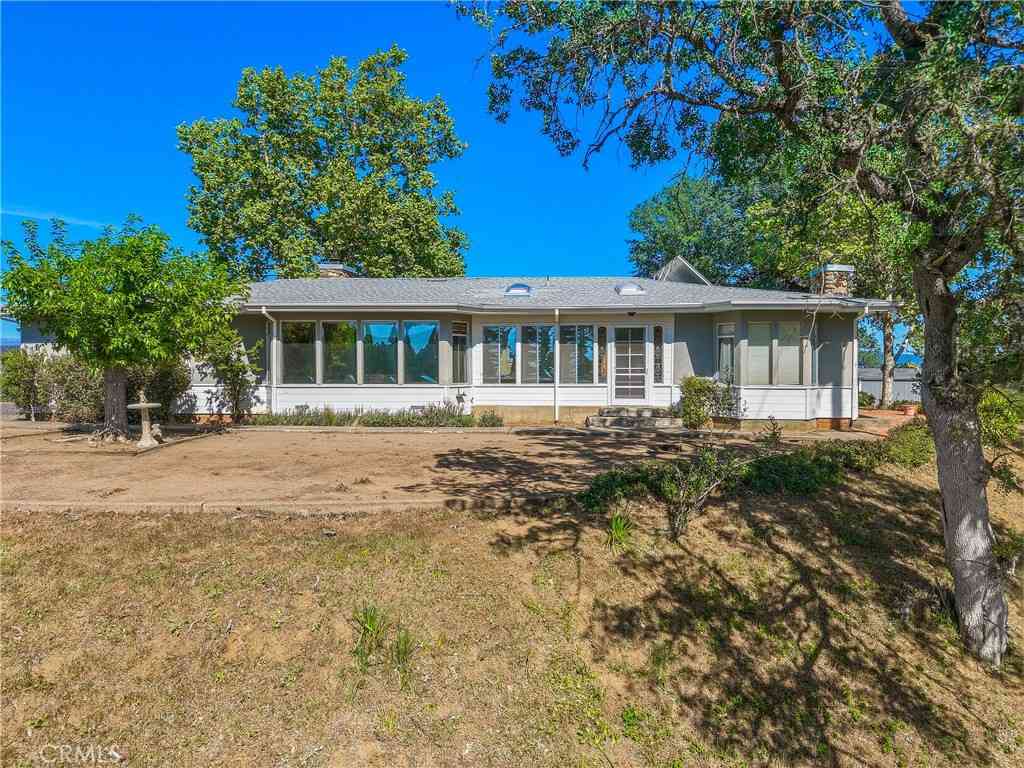 Homes For Sale - 2527 Dessie Drive<br/> Lakeport, CA 95453