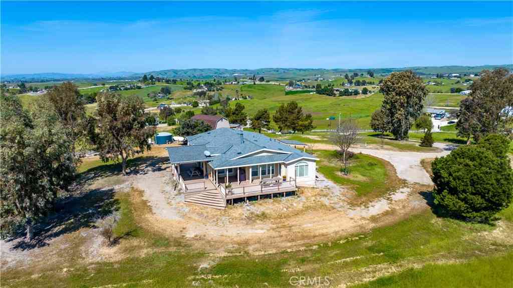 Mobile Home For Sale - 1876 Rancho Lomas Way<br/> San Miguel, CA 93451