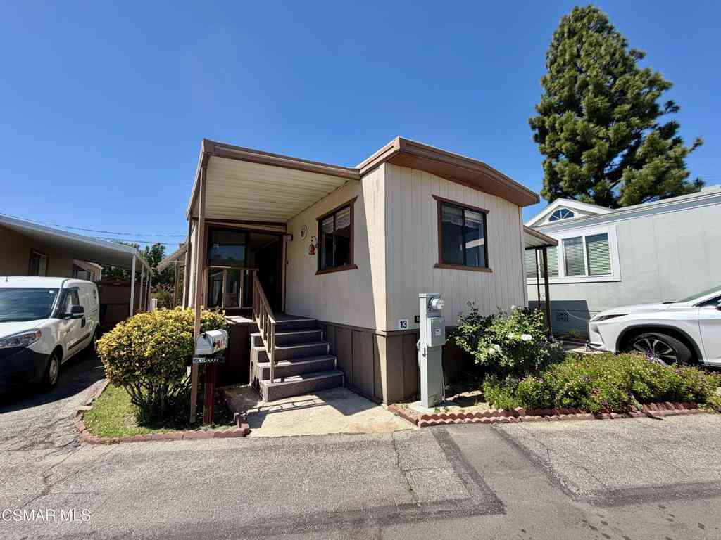 Mobile Home For Sale - 5932 Los Angeles Avenue #13<br/> Simi Valley, CA 93063