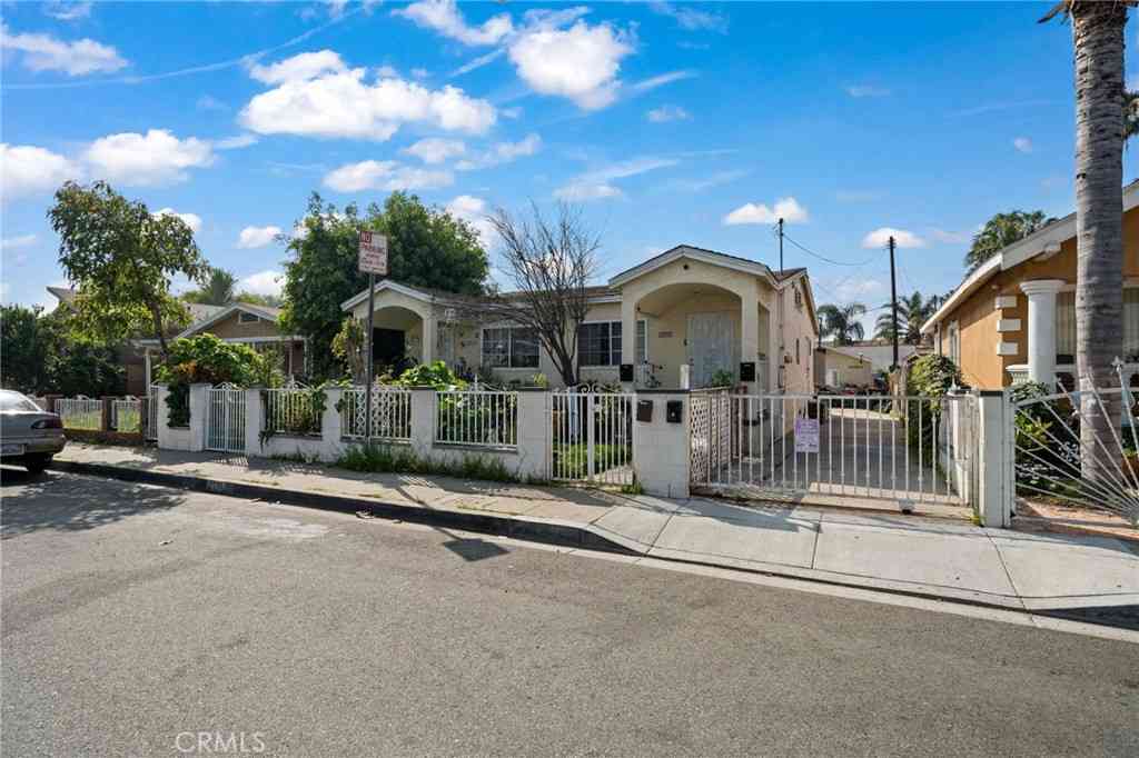 Multifamily For Sale - 2208 Mortimer Street<br/> Huntington Park, CA 90255