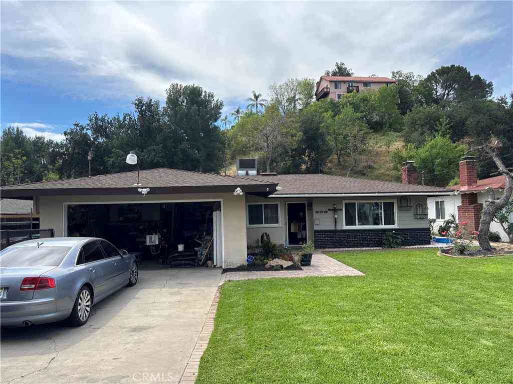 Homes For Sale - 639 W 36th<br/> San Bernardino, CA 92405