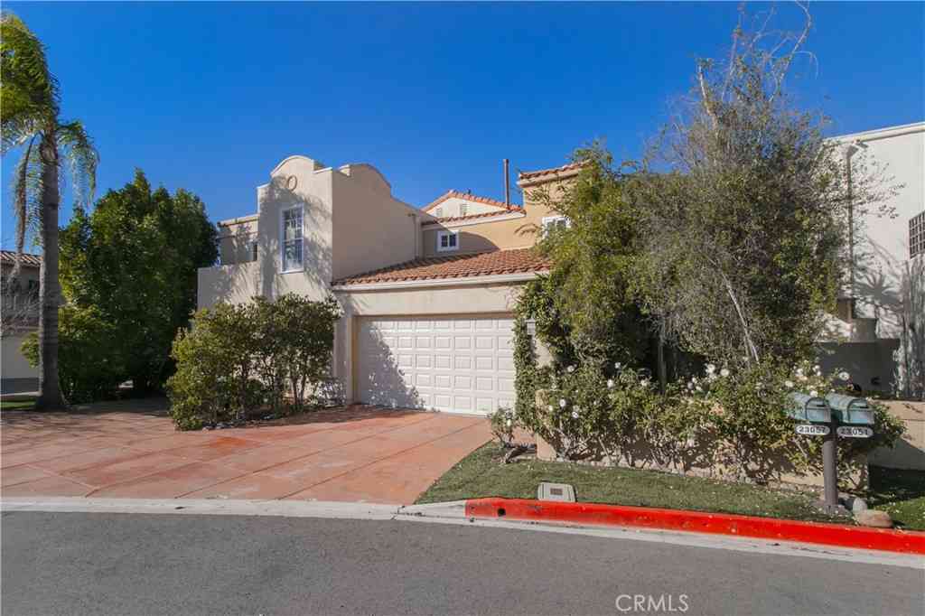 Condo For Sale - 23057 Park Este<br/> Calabasas, CA 91302