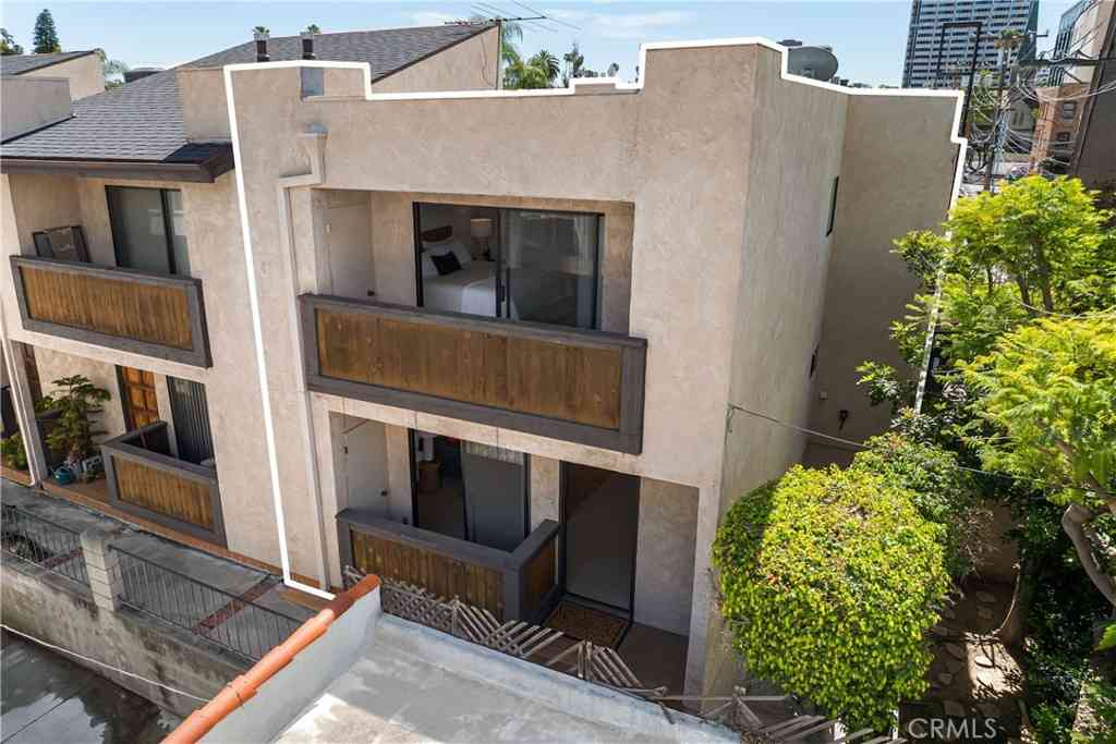 Condo For Sale - 1137 N Maryland Avenue #5<br/> Glendale, CA 91207
