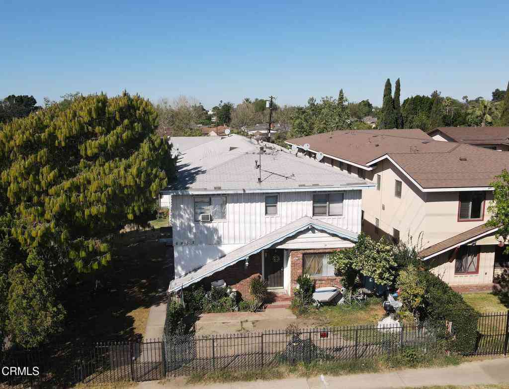 Homes For Sale - 6853 Fulton Avenue<br/> North Hollywood, CA 91605