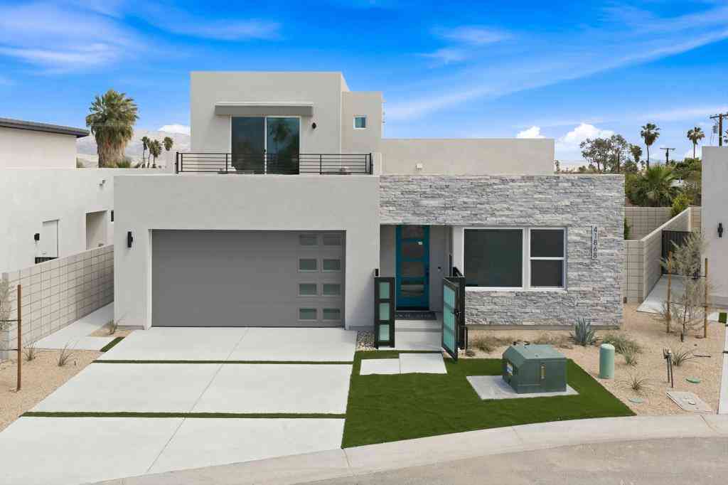 Homes For Sale - 41868 Volare Court<br/> Bermuda Dunes, CA 92203