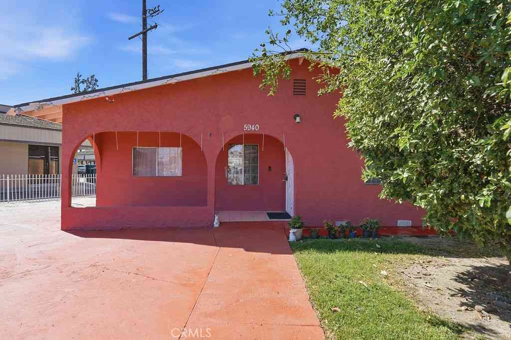 Homes For Sale - 5940 Cecilia Street<br/> Bell Gardens, CA 90201