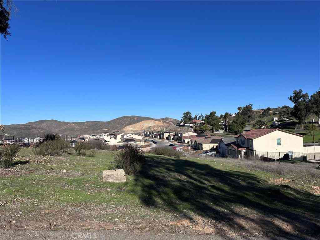 Vacant Land For Sale - Arnold Avenue<br/> Lake Elsinore, CA 92530