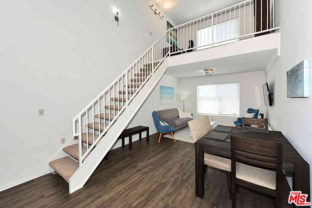 Condo For Rent - 3600 Bagley Avenue #302<br/> Los Angeles, CA 90034