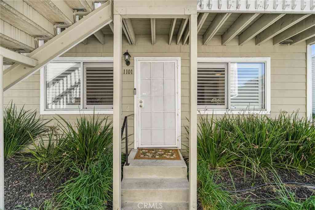 Condo For Sale - 14865 Mulberry Drive #1101<br/> Whittier, CA 90604