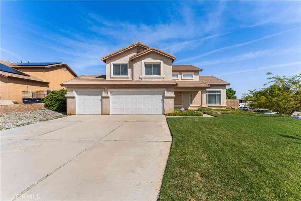 Homes For Sale - 6717 Teasdale<br/> Lancaster, CA 93536