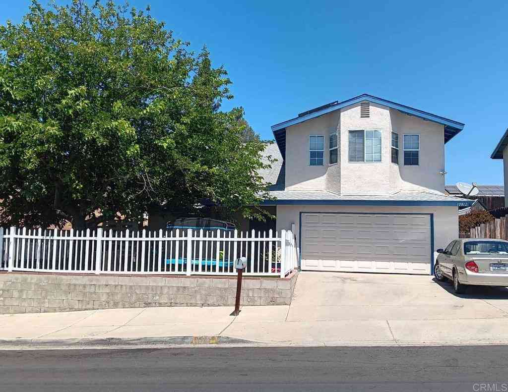 Homes For Sale - 10812 2nd Street<br/> Santee, CA 92071