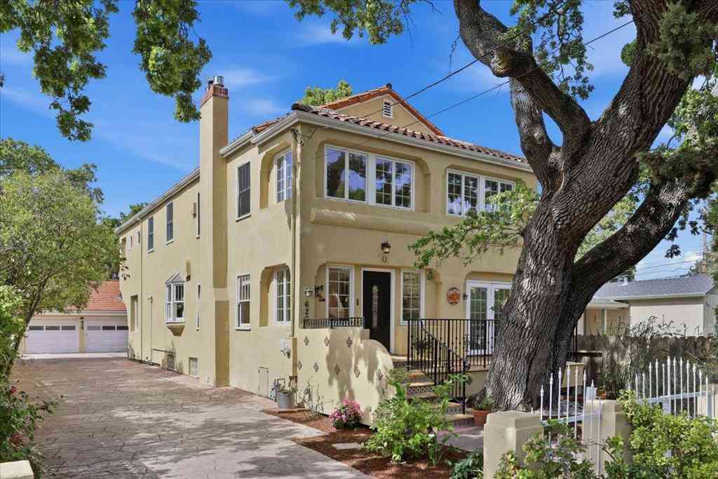 Homes For Sale - 620 Vera Avenue<br/> Redwood City, CA 94061
