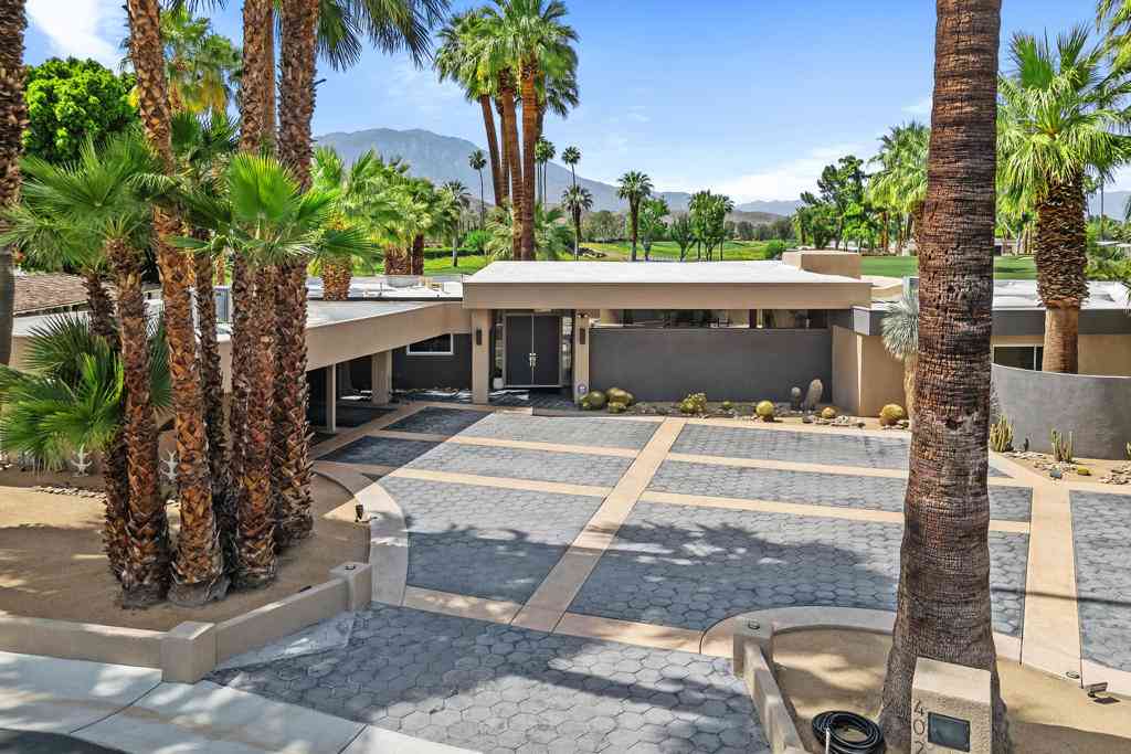 Homes For Sale - 40231 Club View Drive<br/> Rancho Mirage, CA 92270