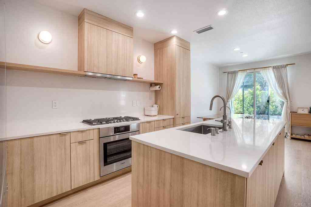 Townhouse For Sale - 1397 Caminito Veranza #3<br/> Chula Vista, CA 91915