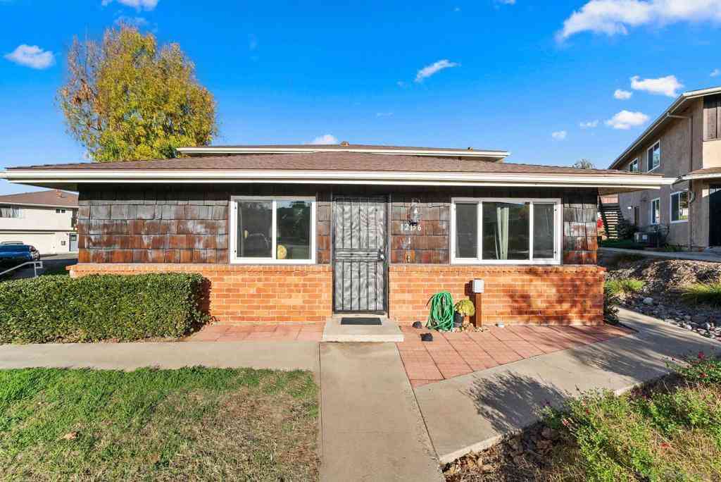 Condo For Sale - 12156 Wintergreen Dr #1<br/> Lakeside, CA 92040