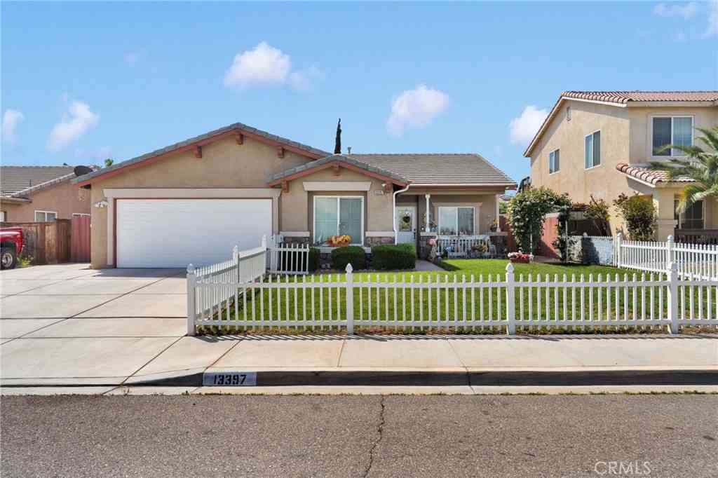 Homes For Sale - 13397 Earlegate<br/> Victorville, CA 92392