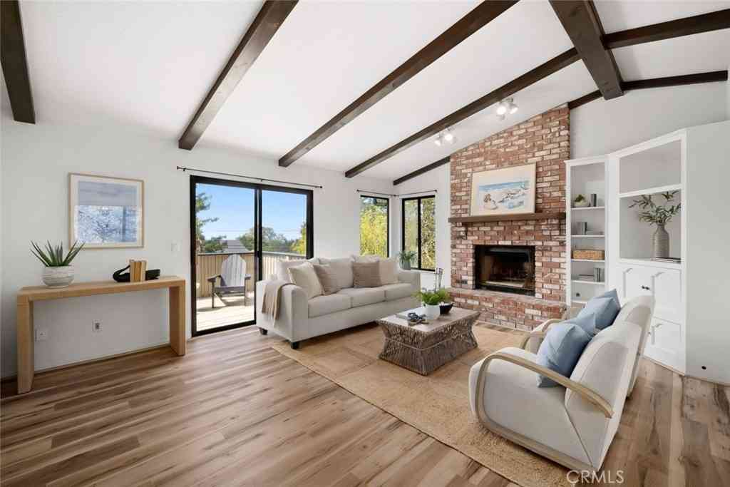 Homes For Sale - 1875 Chester Lane<br/> Cambria, CA 93428