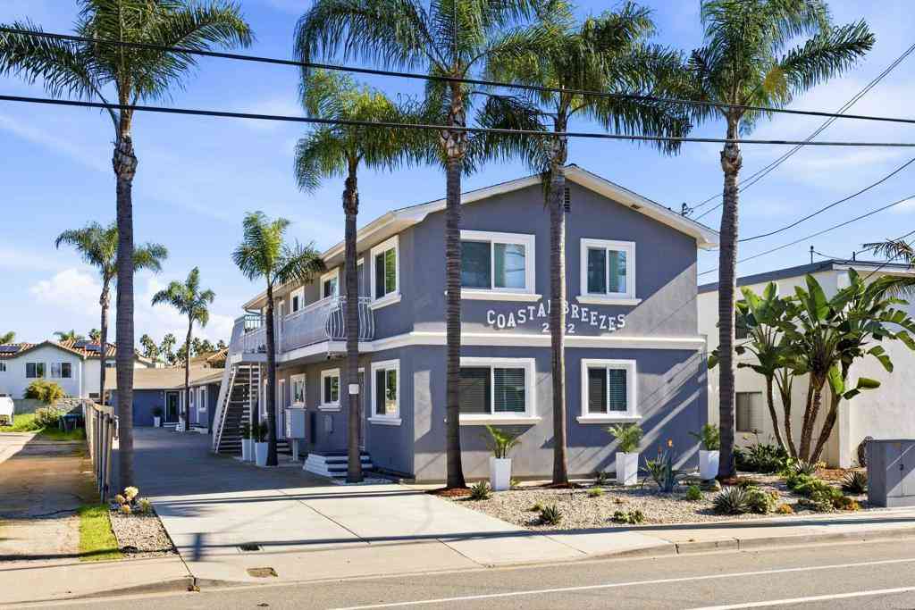 Homes For Sale - 2652 Jefferson Street<br/> Carlsbad, CA 92008