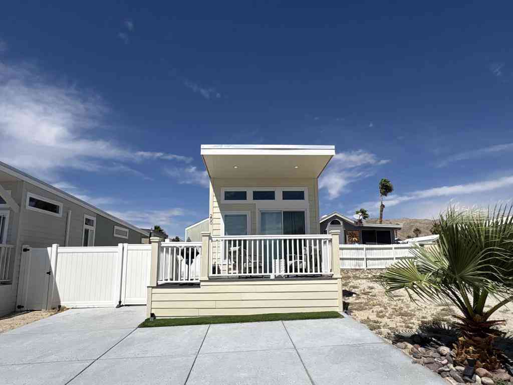 Mobile Home For Sale - 70200 Dillon Road #200<br/> Desert Hot Springs, CA 92241
