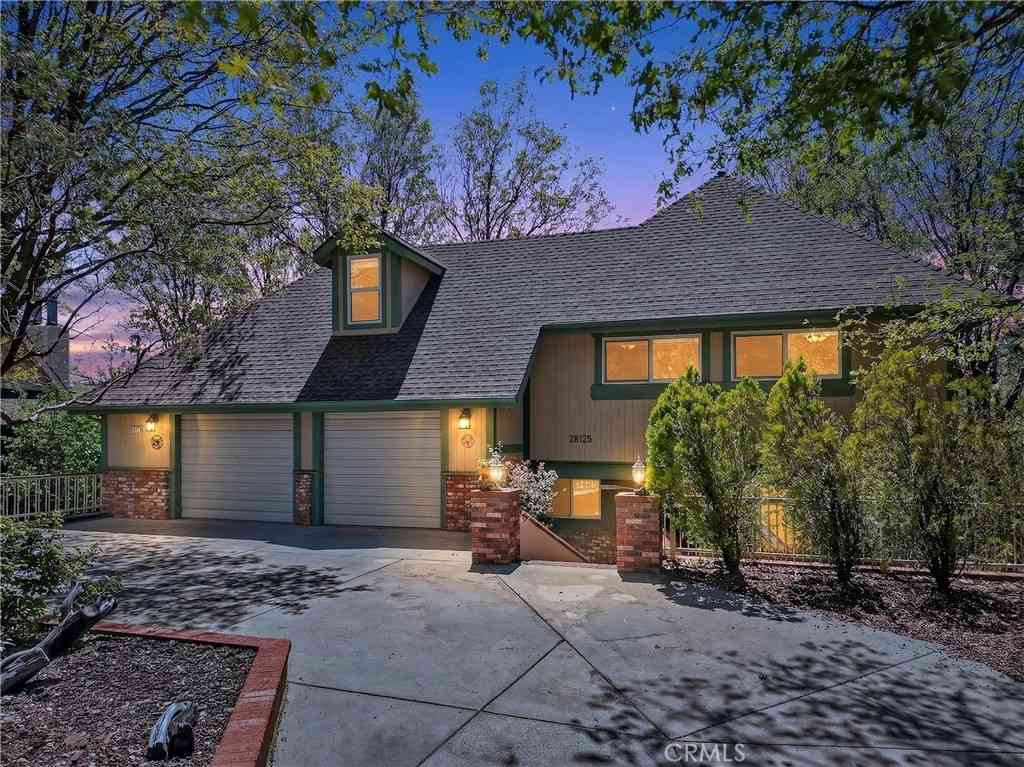 Homes For Sale - 28125 Geneva Lane<br/> Lake Arrowhead, CA 92352