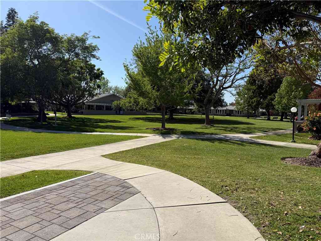 Homes For Sale - 1330 Kenwood Rd M7-157f<br/> Orange County, Seal Beach, CA 90740