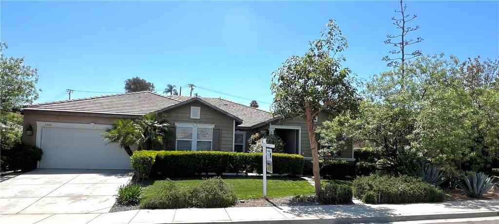 Homes For Sale - 31826 Livingston Street<br/> Menifee, CA 92584