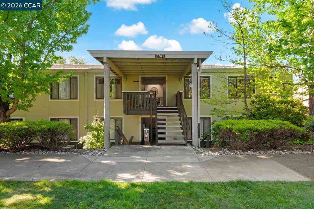 Condo For Sale - 2741 Golden Rain Rd #7<br/> Walnut Creek, CA 94595