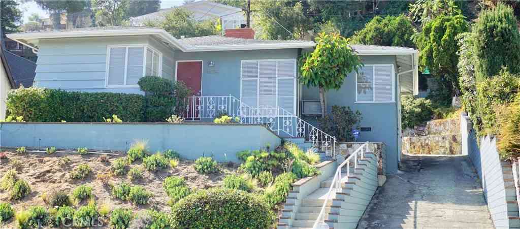 Homes For Rent - 4435 Caledonia Way<br/> Los Angeles, CA 90065