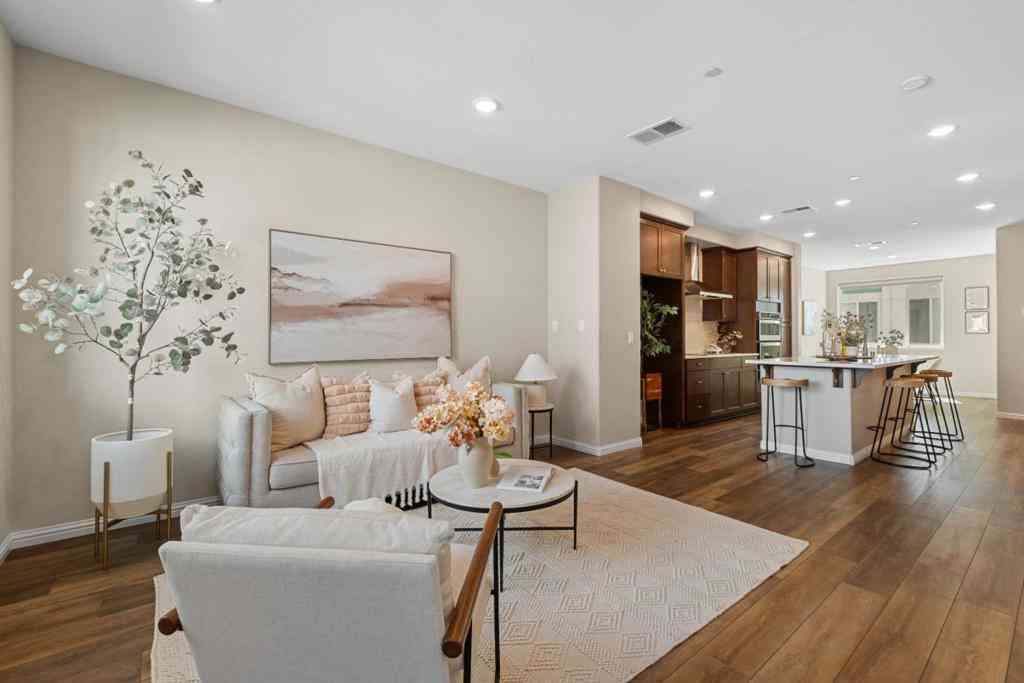 Townhouse For Sale - 596 Apricot Way<br/> San Jose, CA 95133
