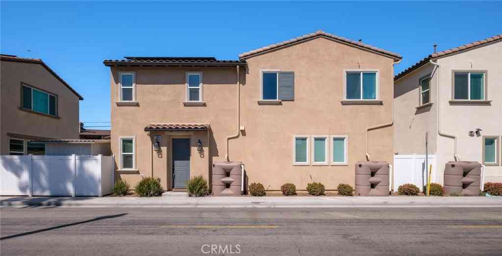 Homes For Sale - 1554 W Plaza Del Amo<br/> Torrance, CA 90501