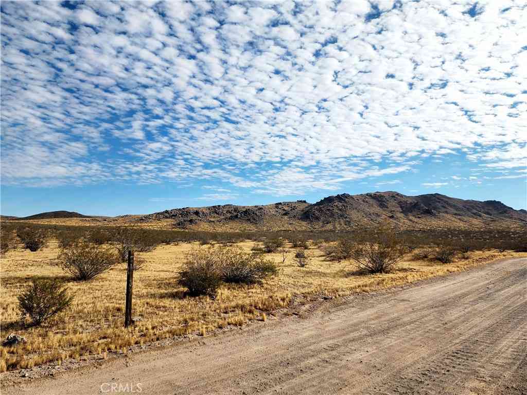 Vacant Land For Sale - Buckhorn Trail<br/> Helendale, CA 92342
