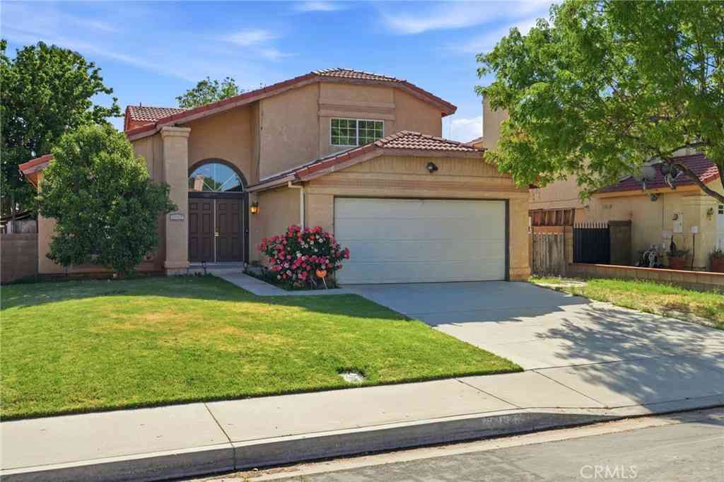 Homes For Sale - 43920 Comstock Avenue<br/> Lancaster, CA 93535