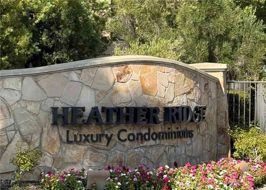 Townhouse For Sale - 17963 Lost Canyon Drive #60<br/> Canyon Country, CA 91387